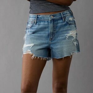 American Eagle Light Wash Distressed High Rise Cut Off Mom Shorts 4